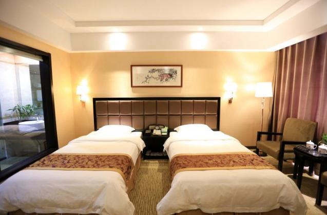 Jinan Yue Ming Xuan Hotel شي نان المظهر الخارجي الصورة
